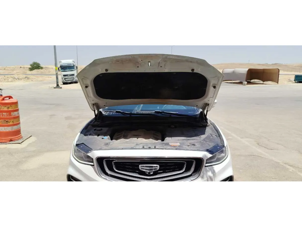 Car image 26