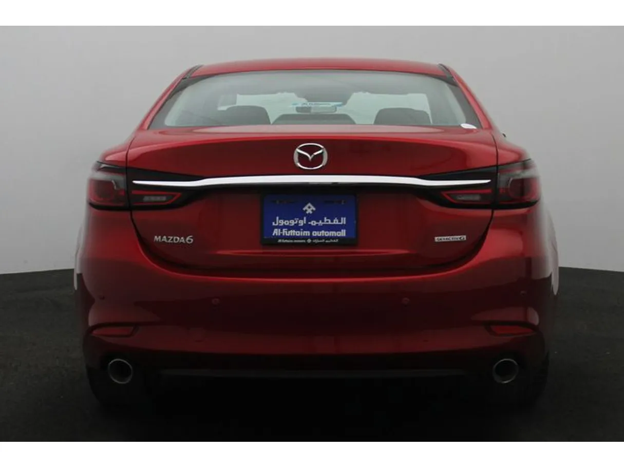 Car image 12