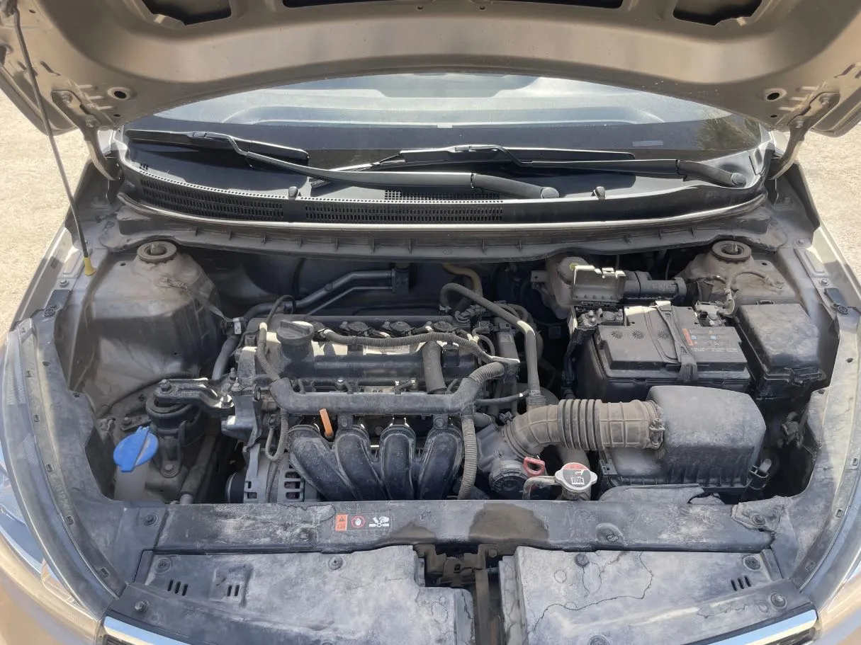 Car image 21