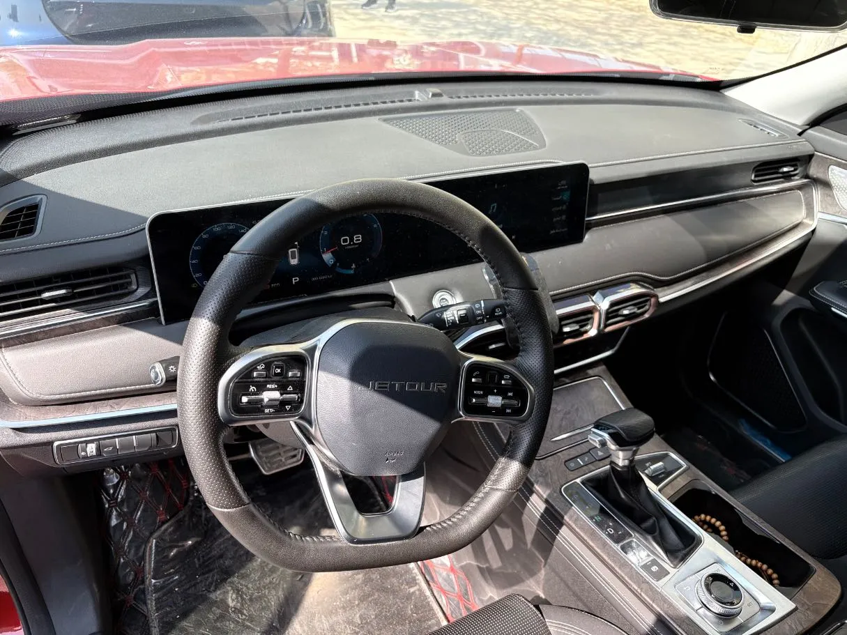 Car image 9