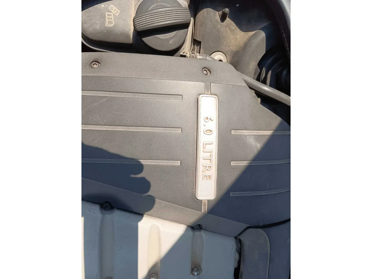 Car image 46