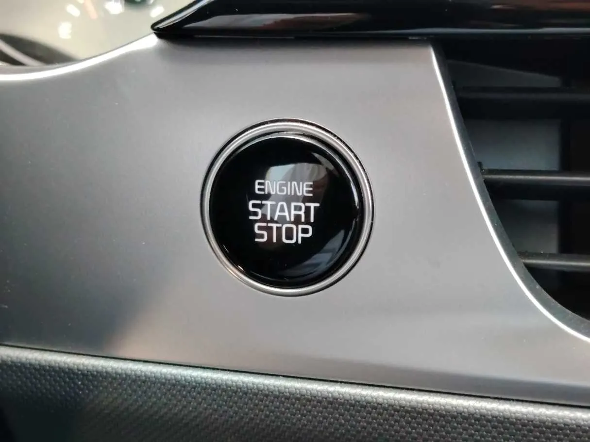 Car image 23