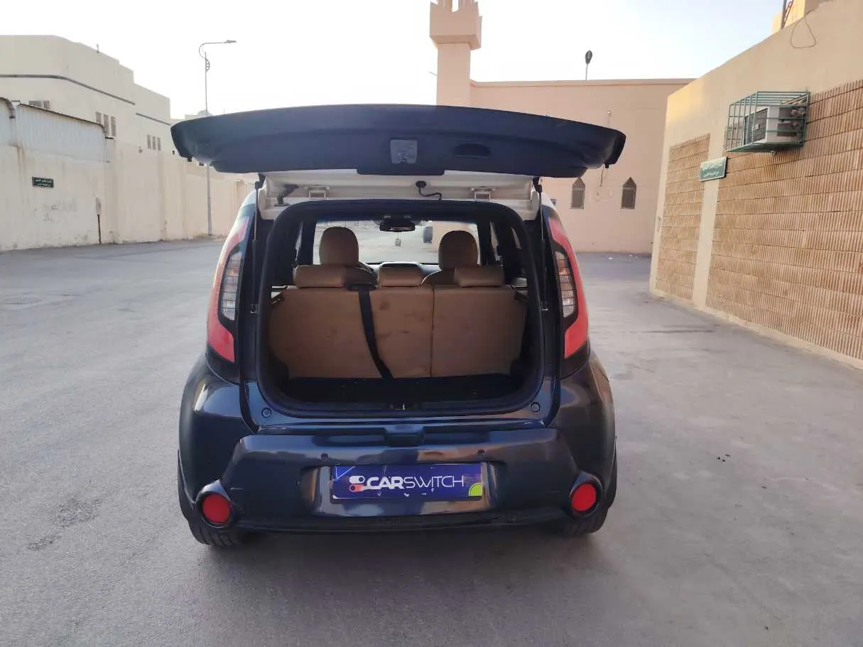 Car image 24