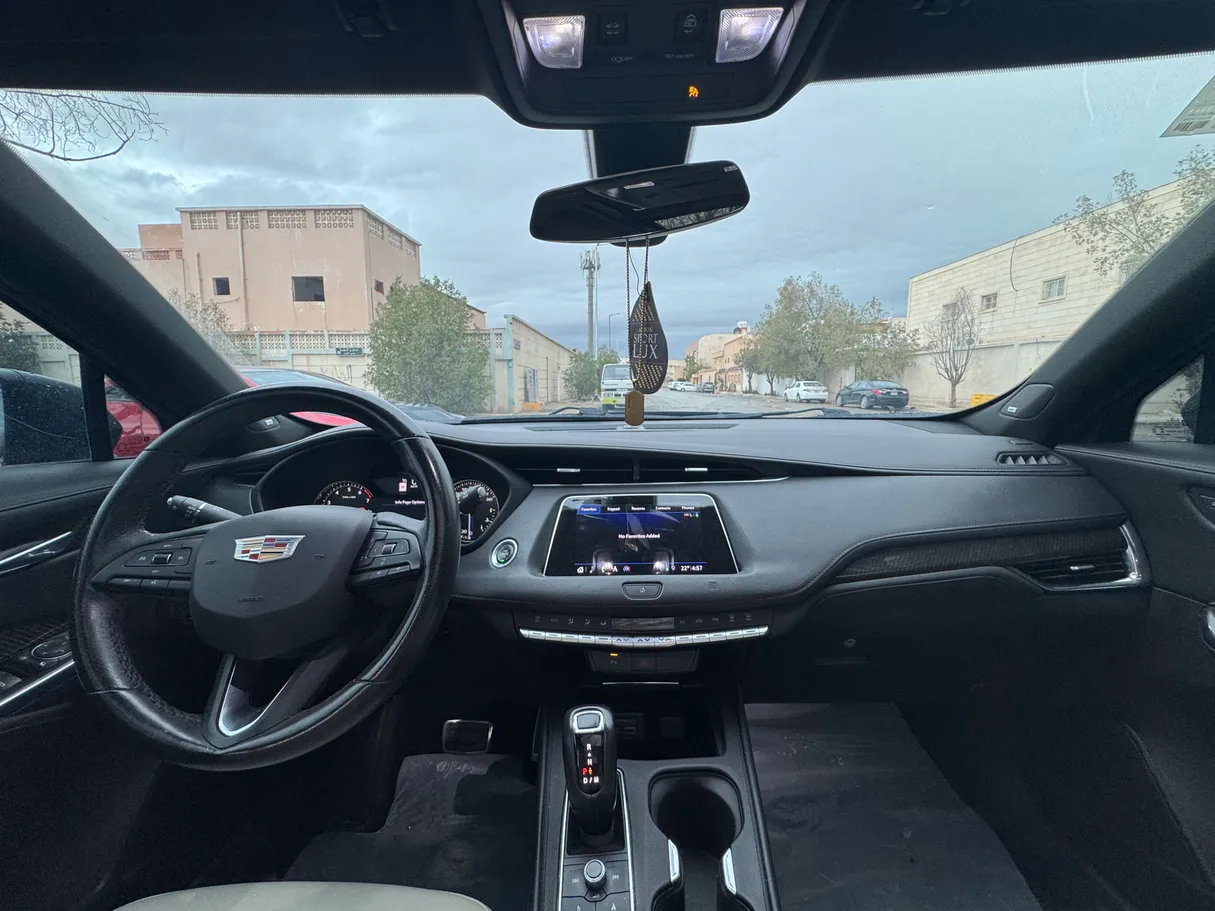 Car image 7