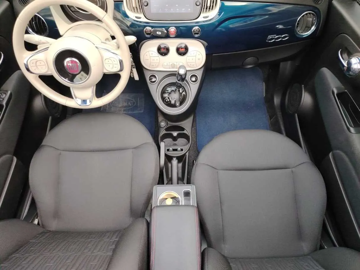 Car image 19