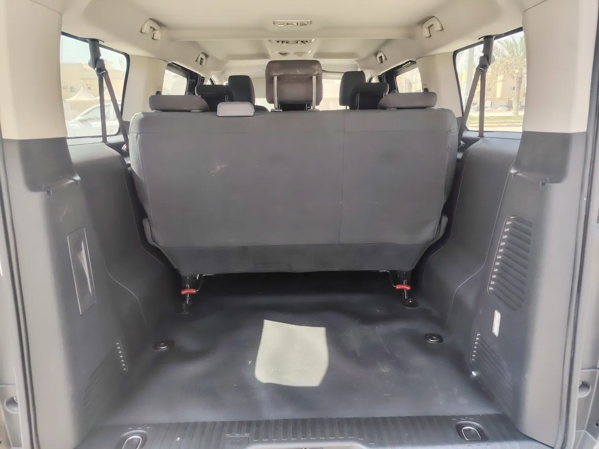 Car image 27