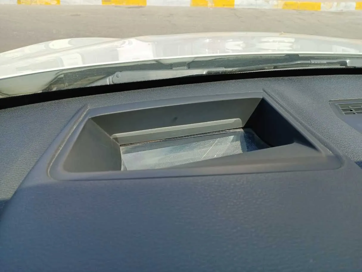 Car image 23