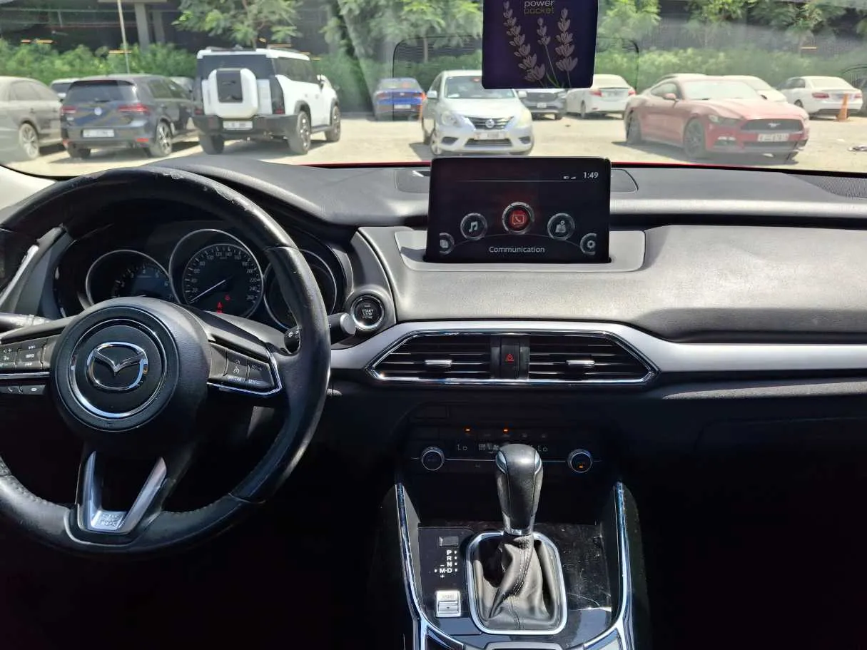 Car image 16