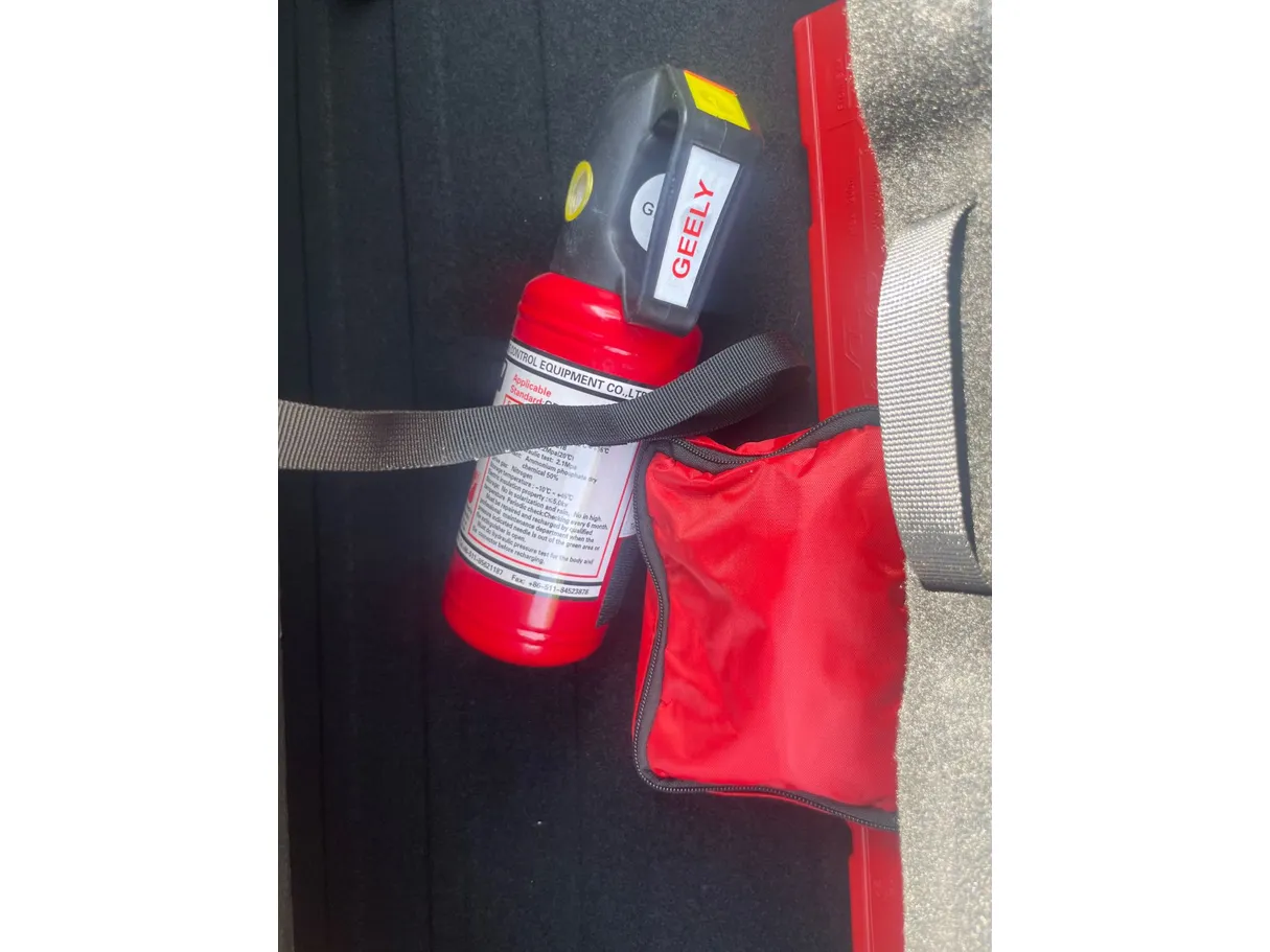 Car image 24