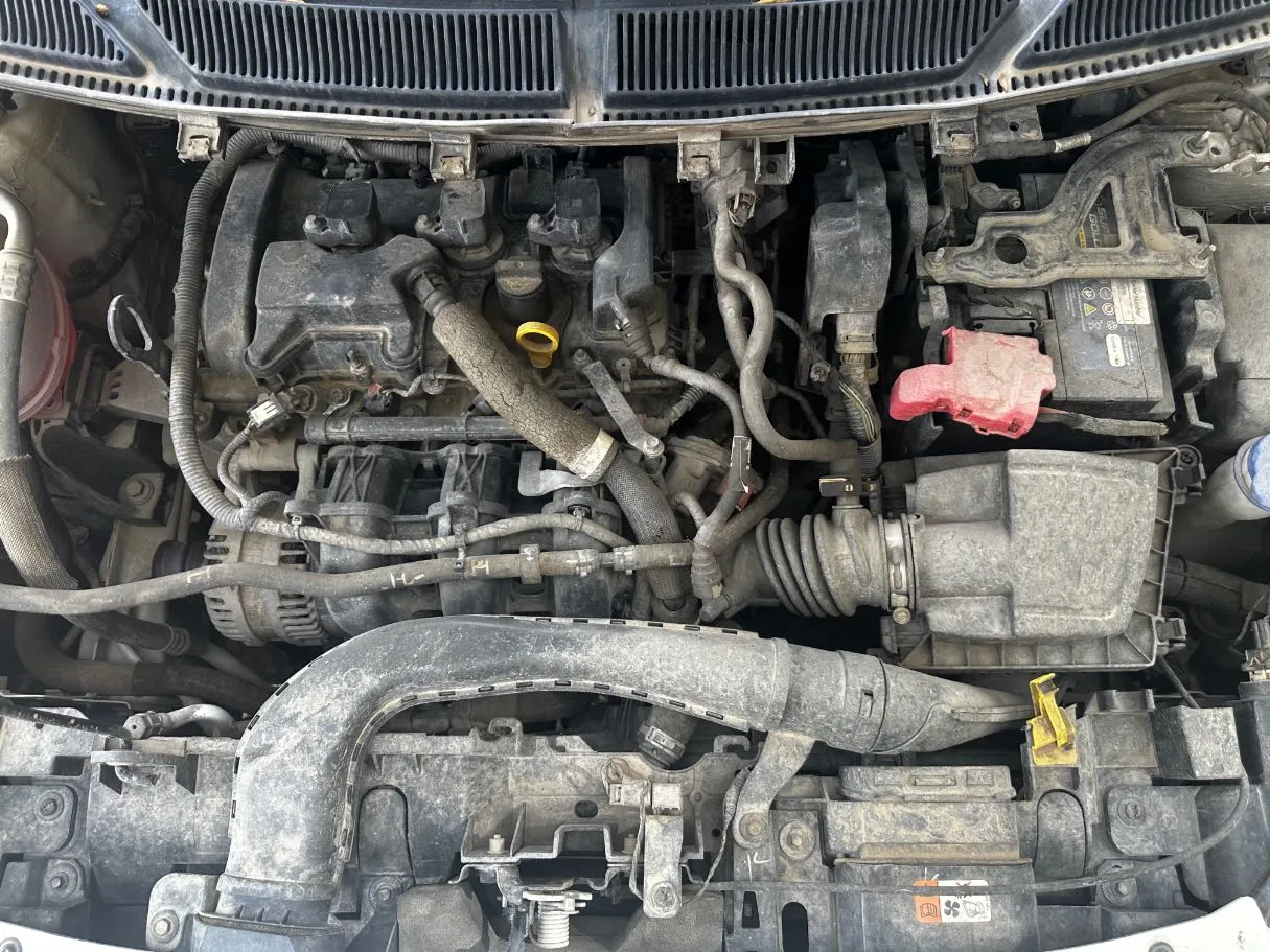 Car image 23