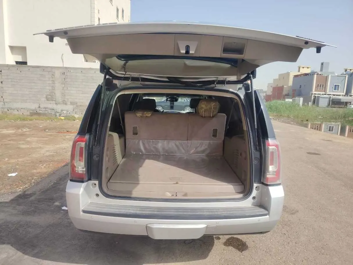 Car image 29