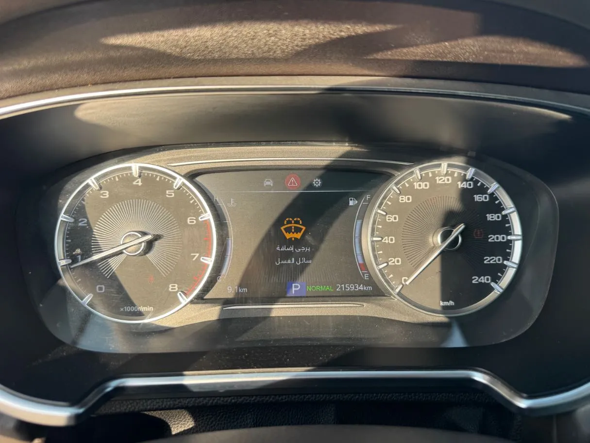 Car image 18