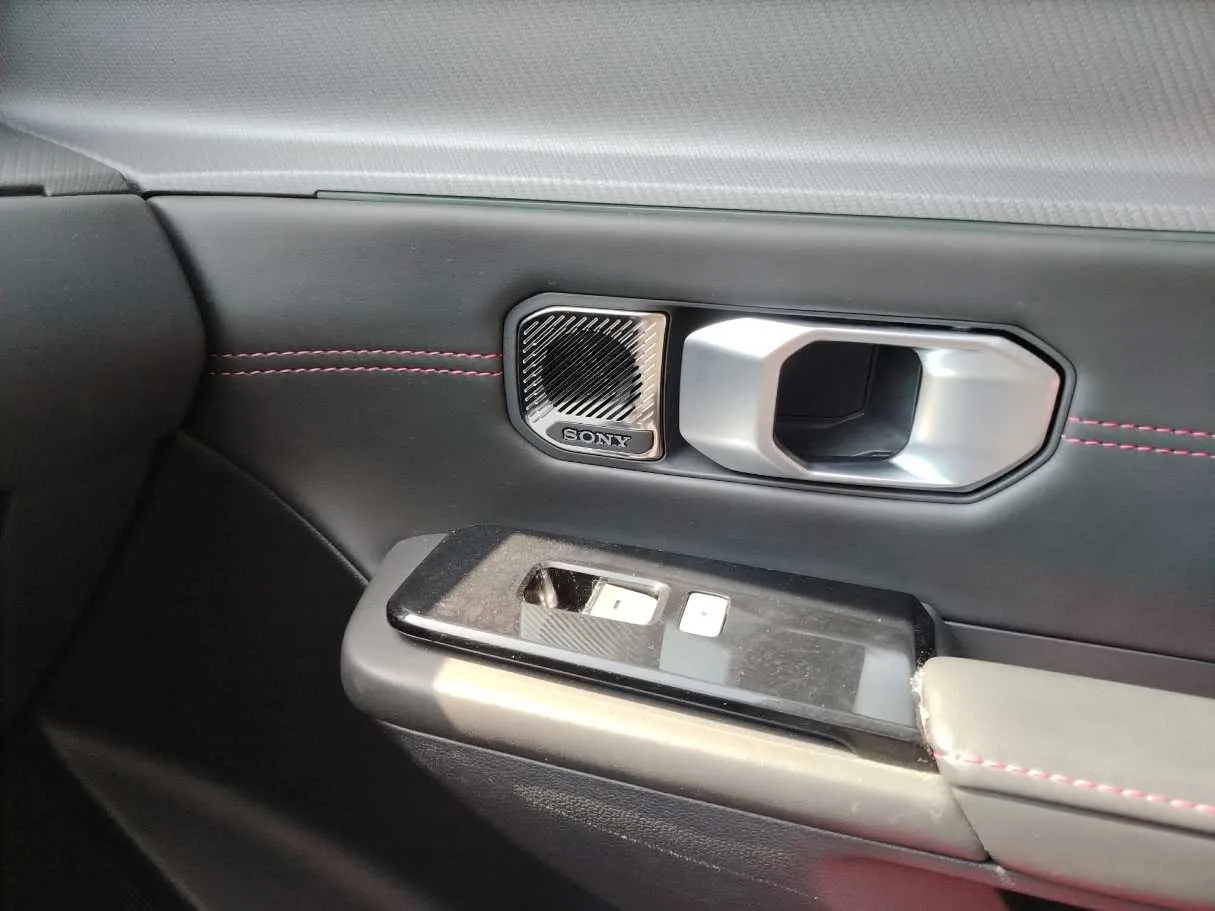 Car image 42