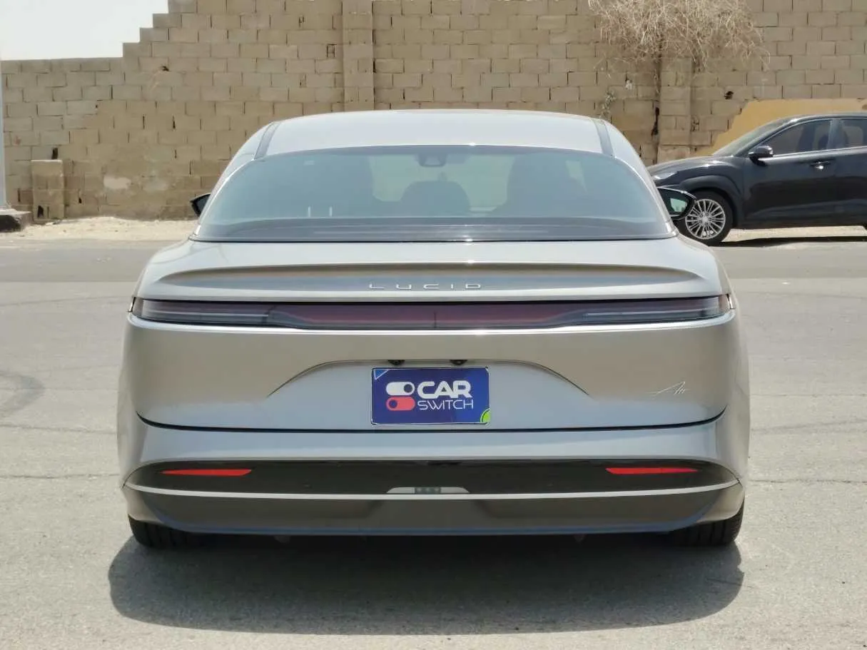 Car image 6