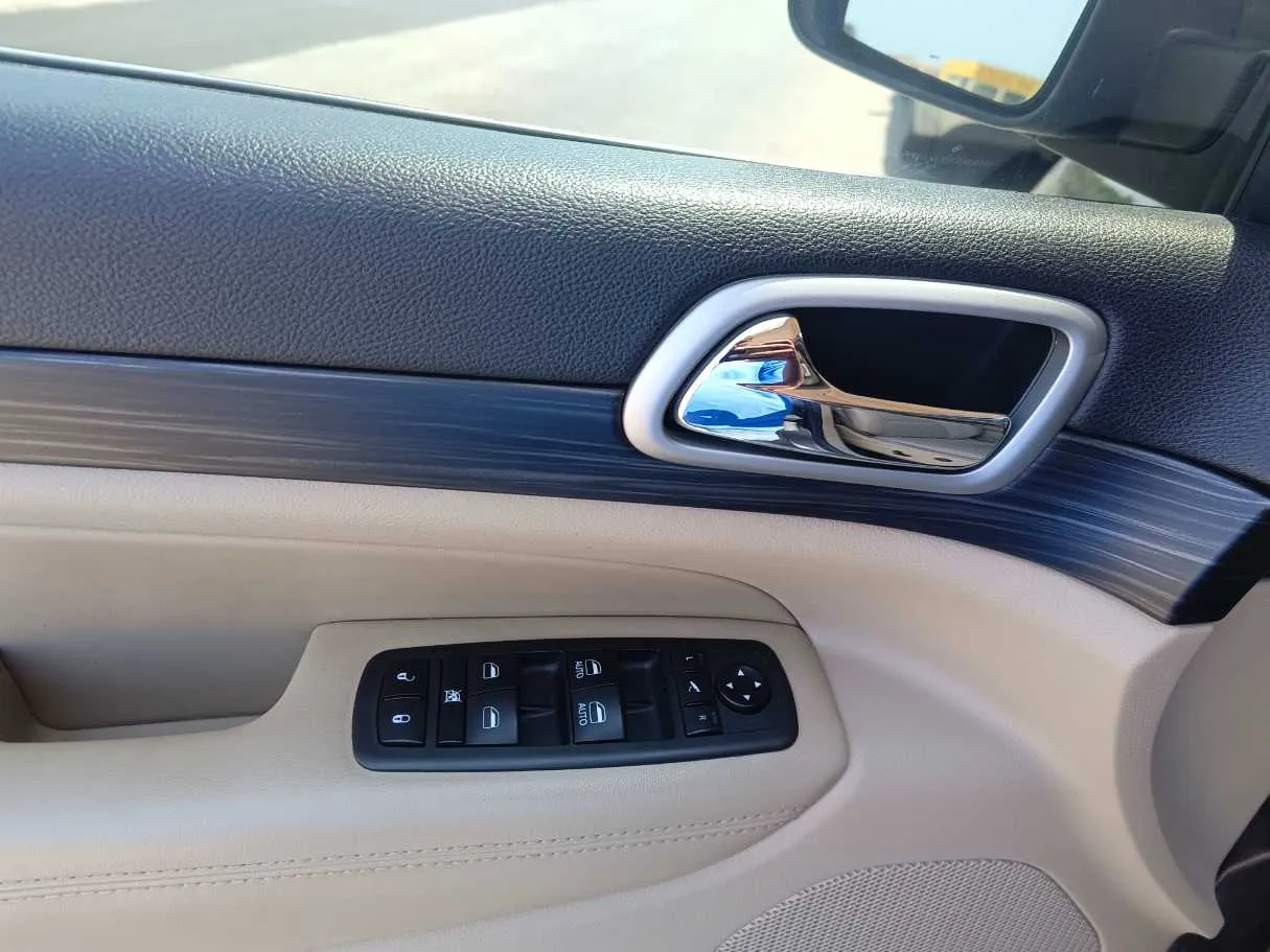 Car image 31