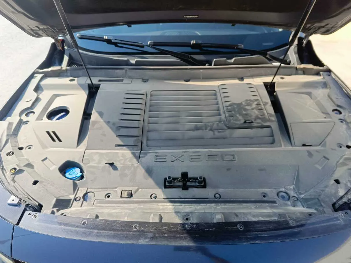 Car image 38