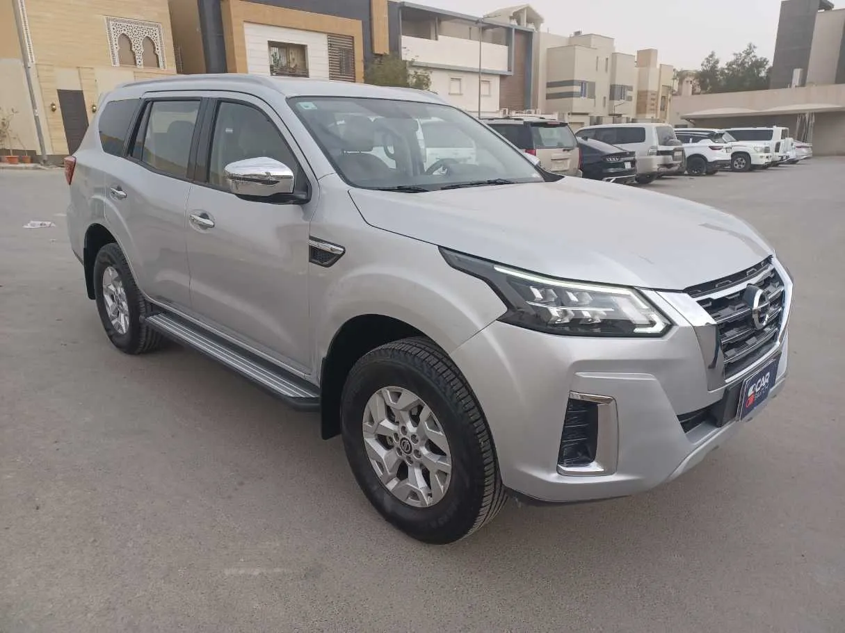Car image 3