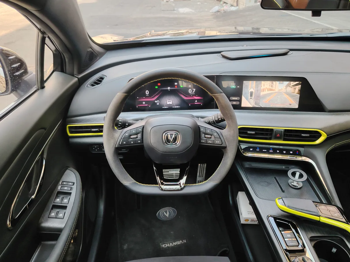 Car image 27