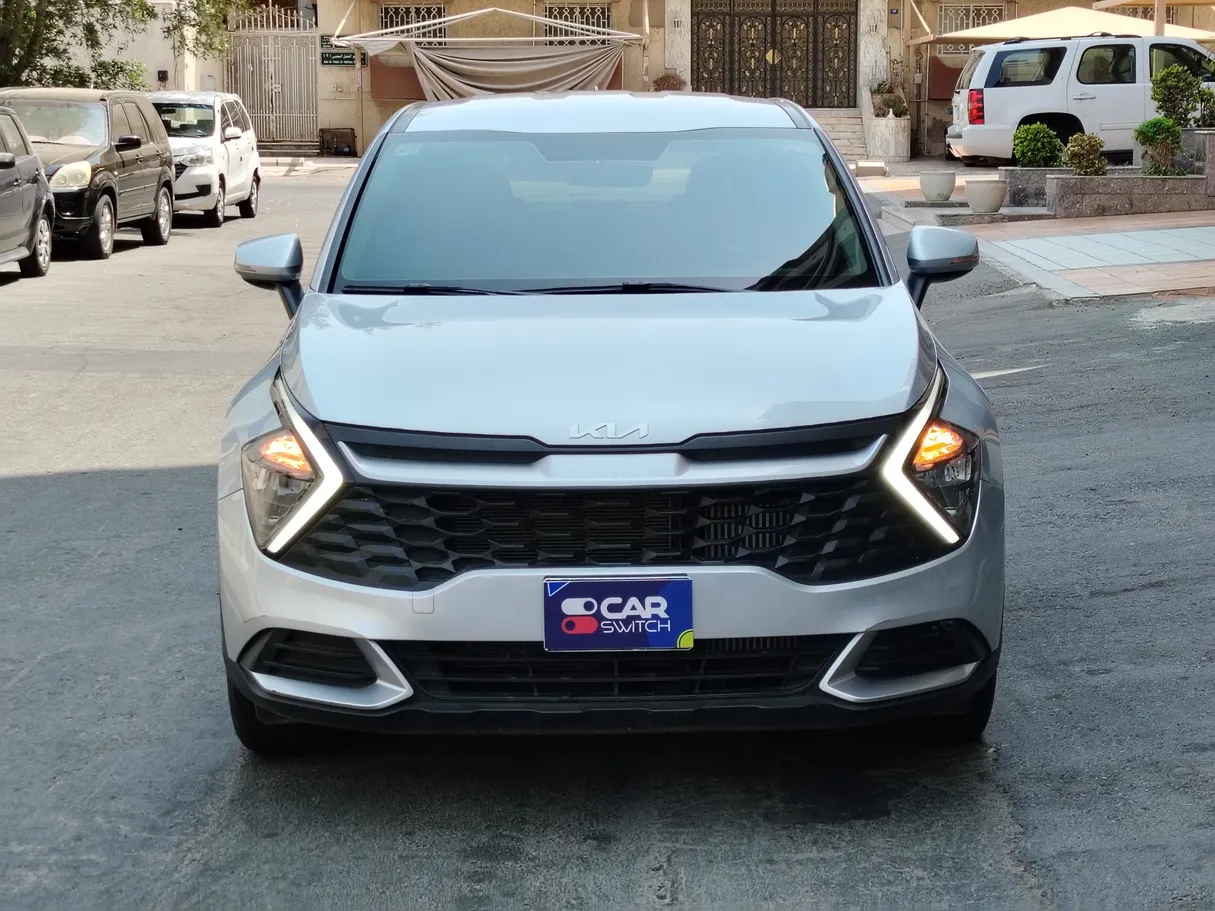 Car image 2