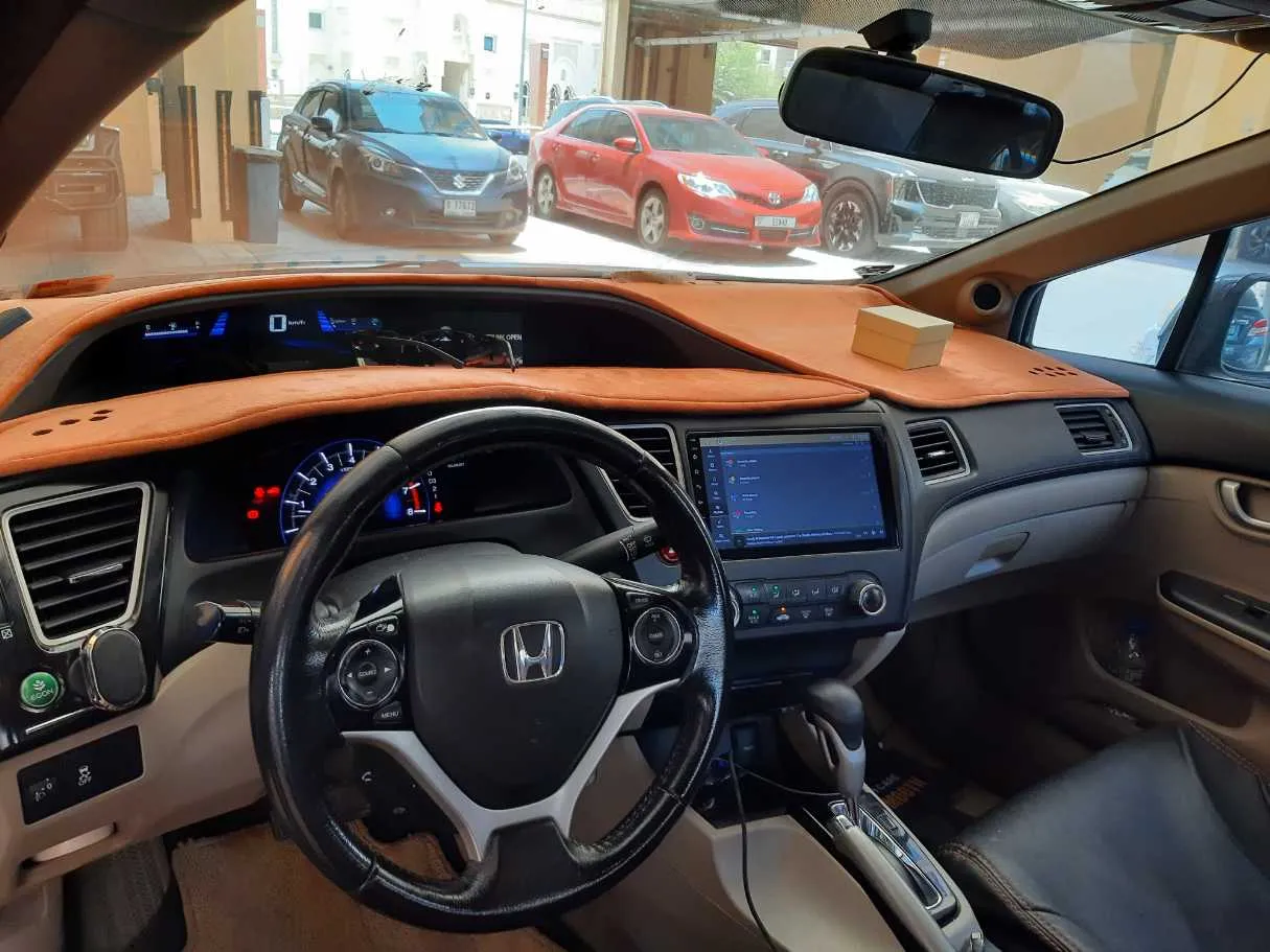 Car image 7
