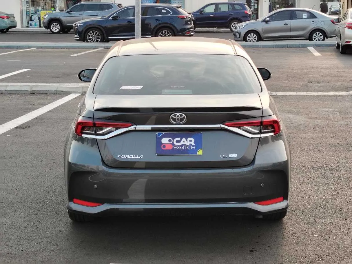 Car image 6