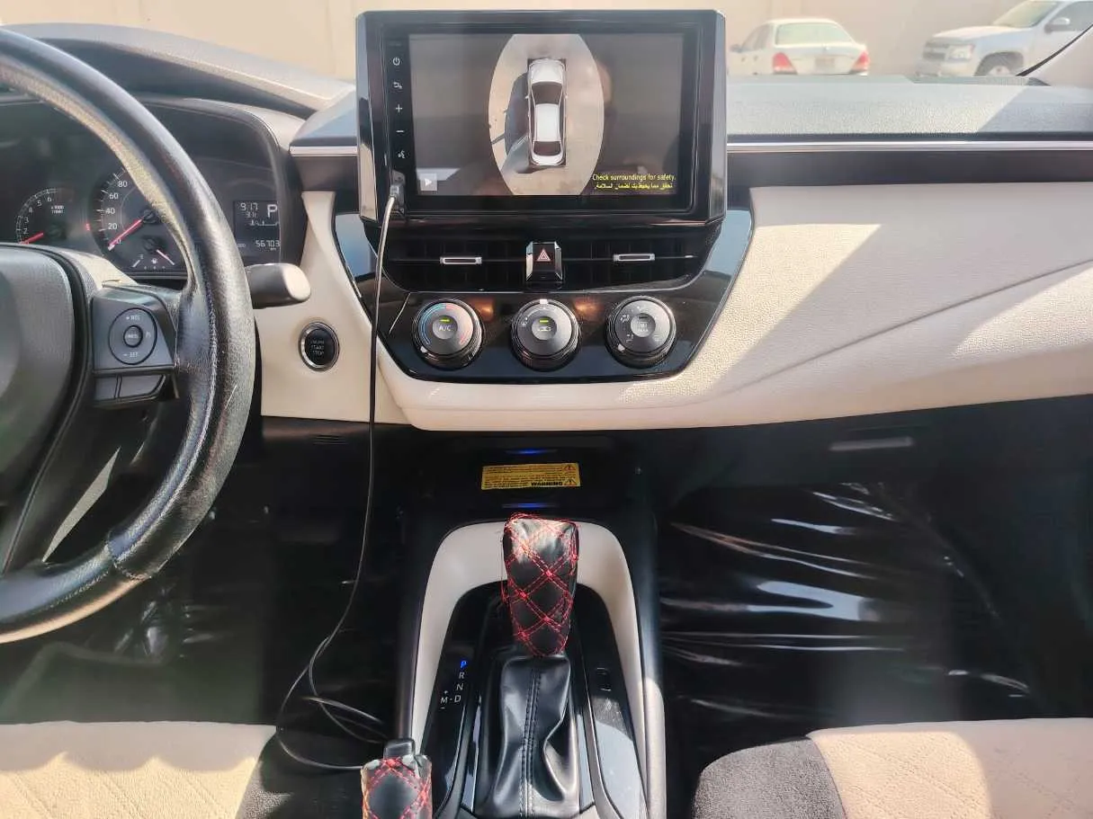 Car image 21