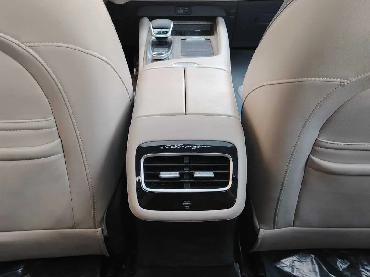 Car image 31