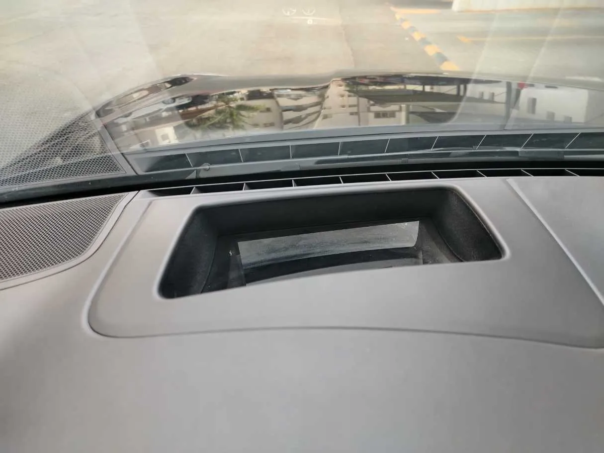 Car image 36