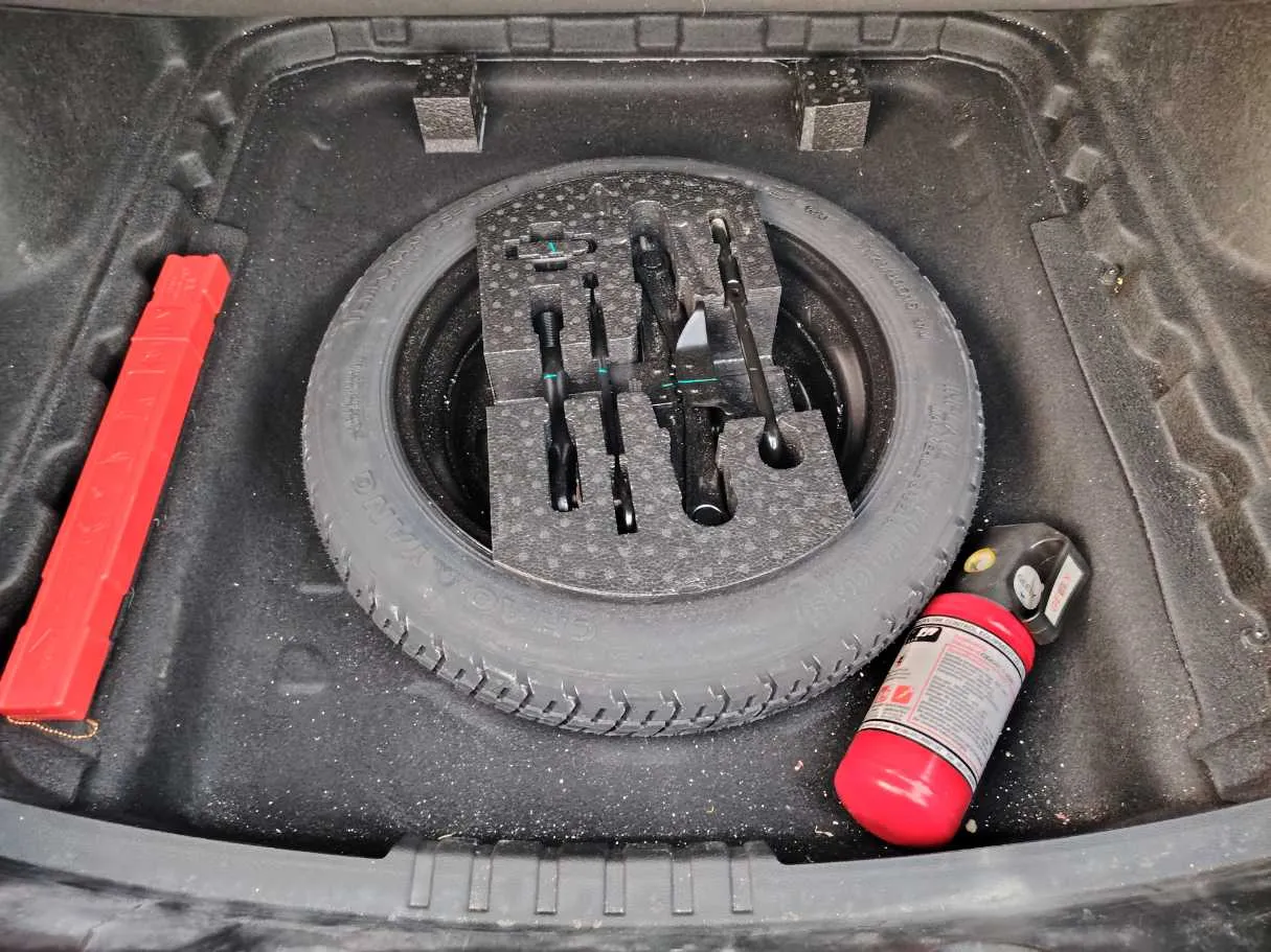 Car image 37