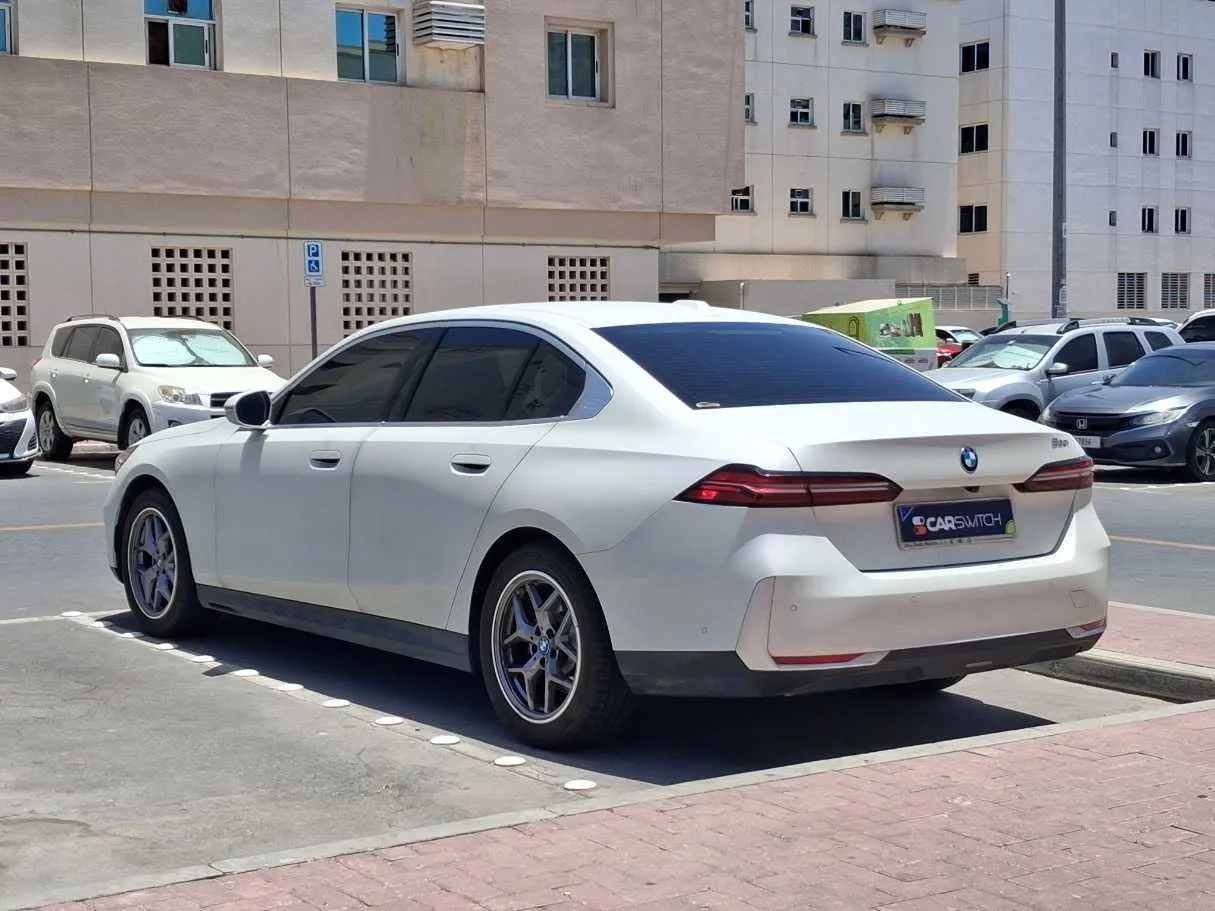 Car image 7