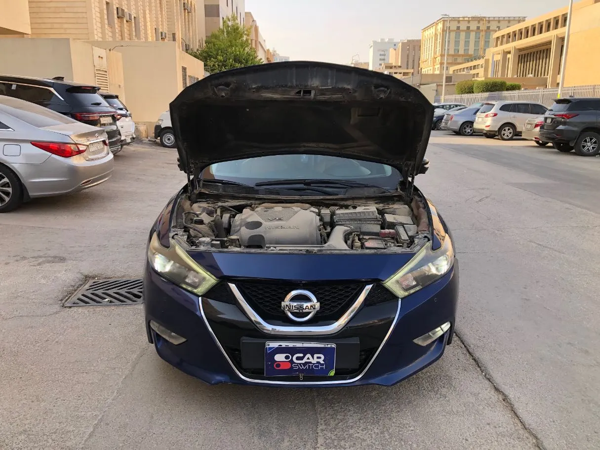 Car image 24