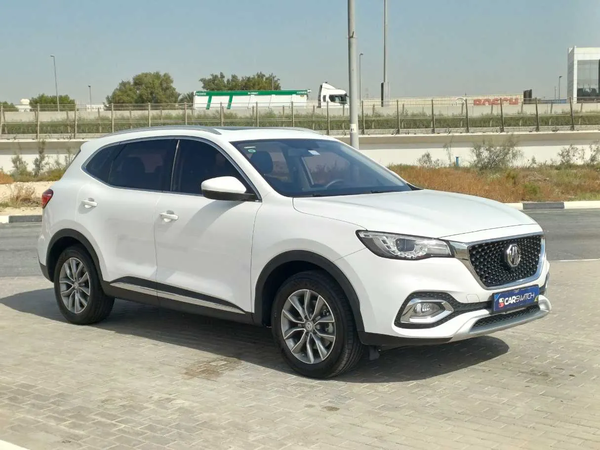 Car image 3