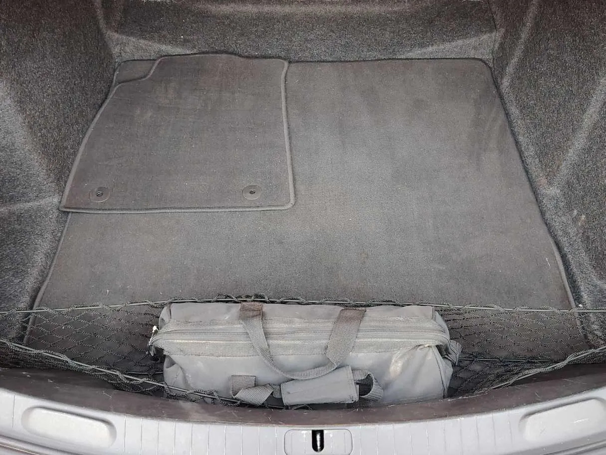 Car image 29