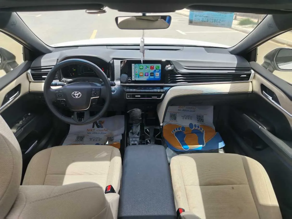 Car image 21