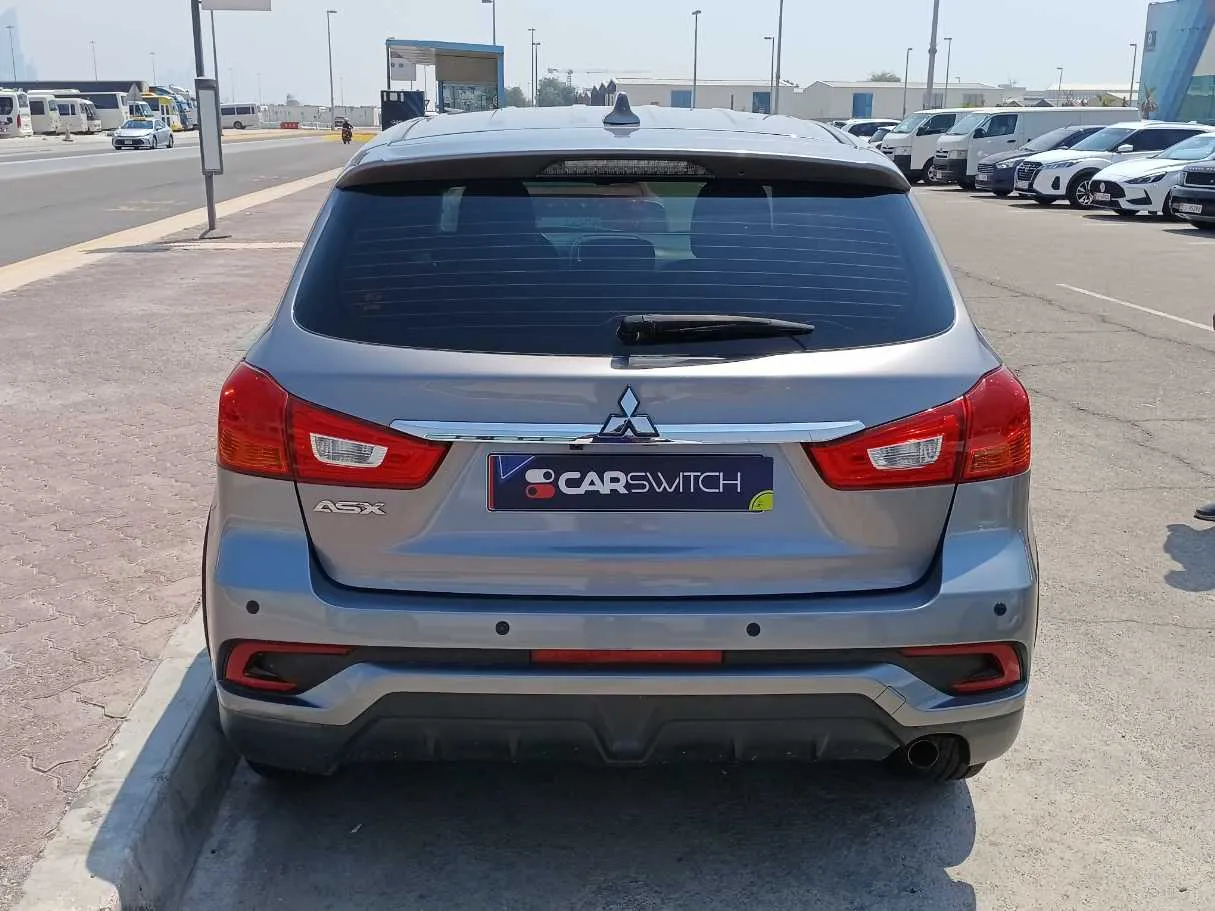 Car image 6