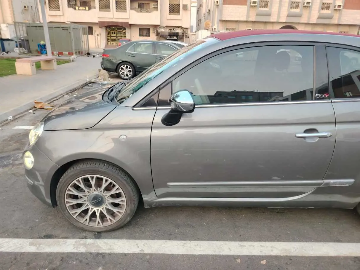 Car image 11