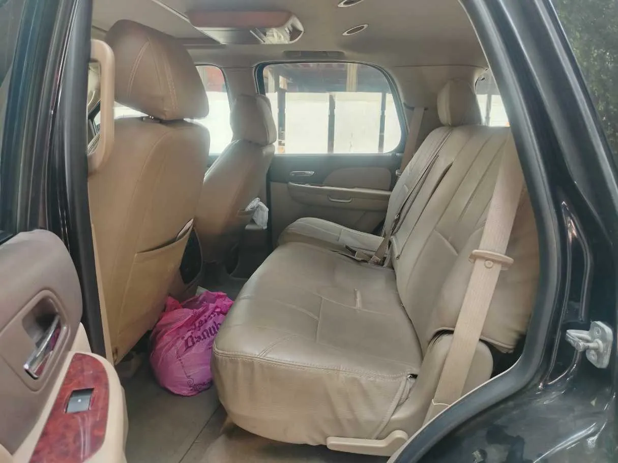 Car image 15