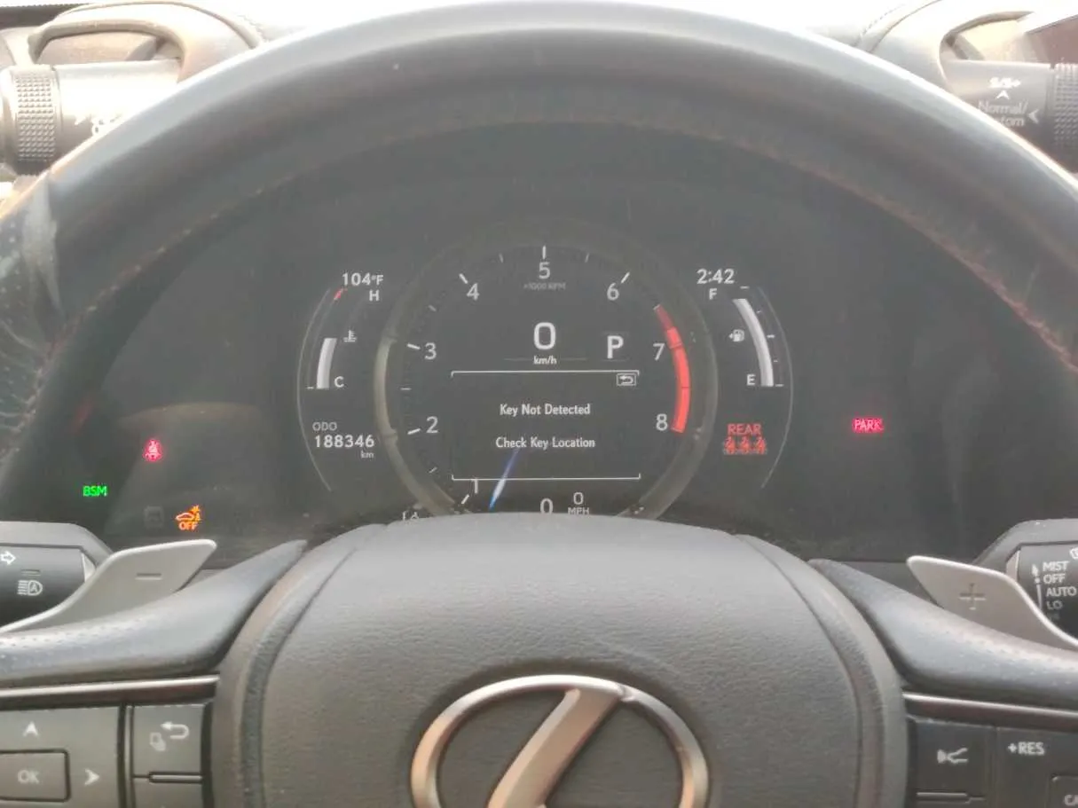 Car image 25