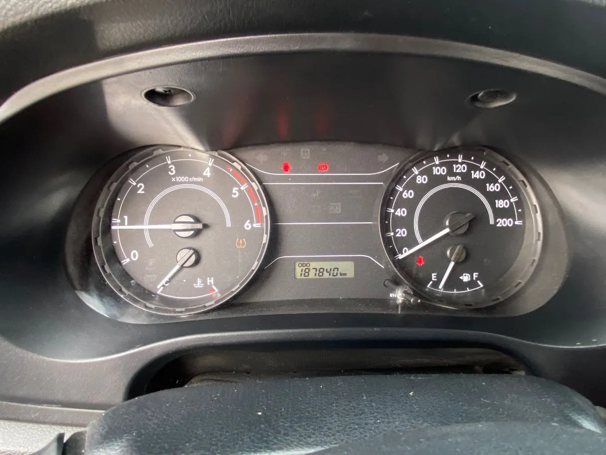 Car image 23