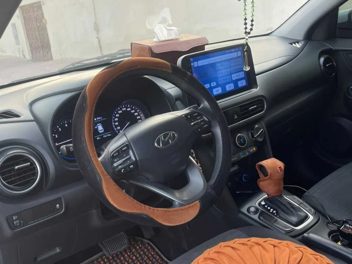 Car image 5