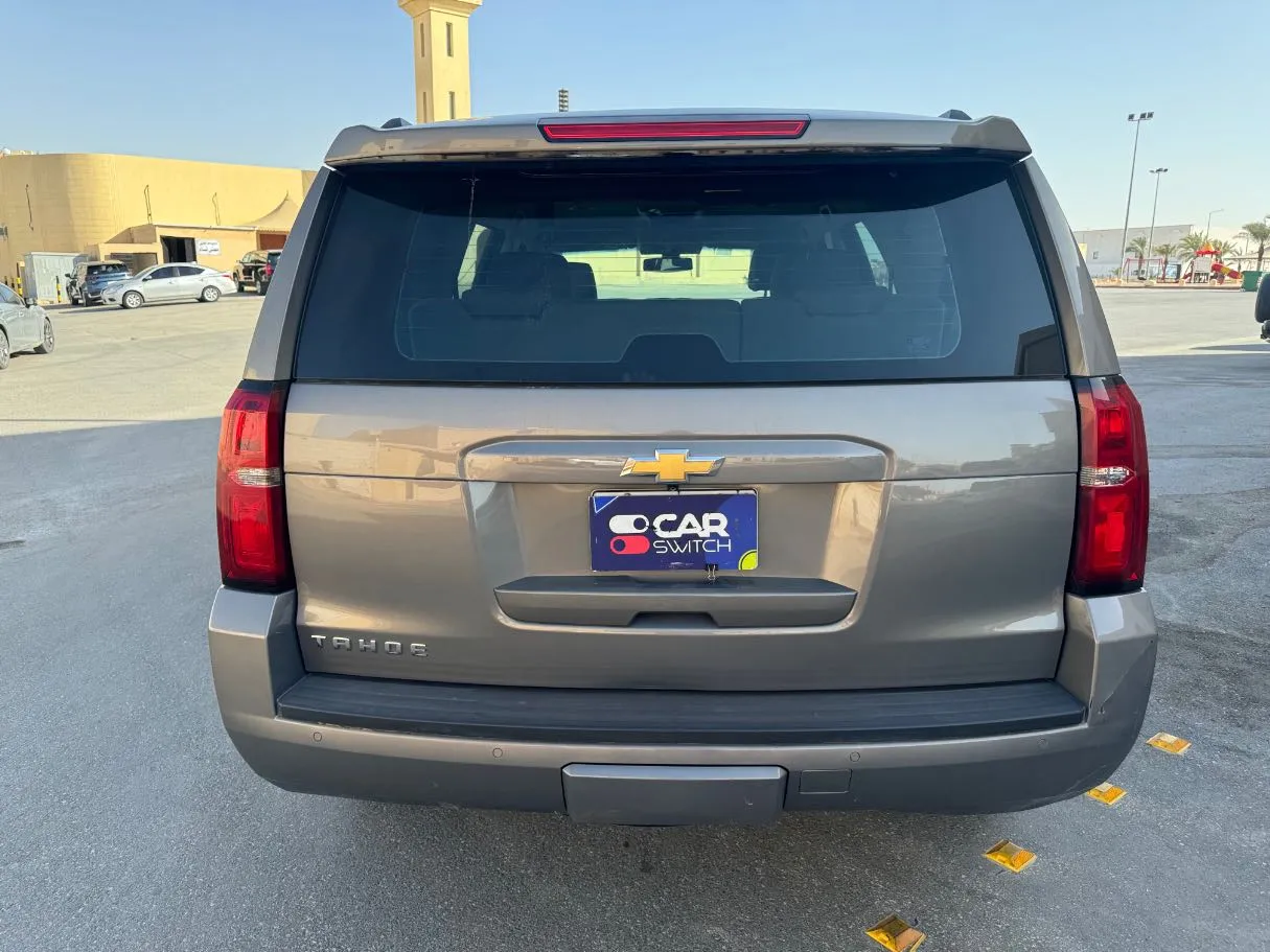 Car image 6