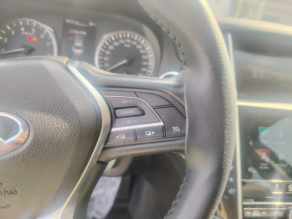 Car image 39