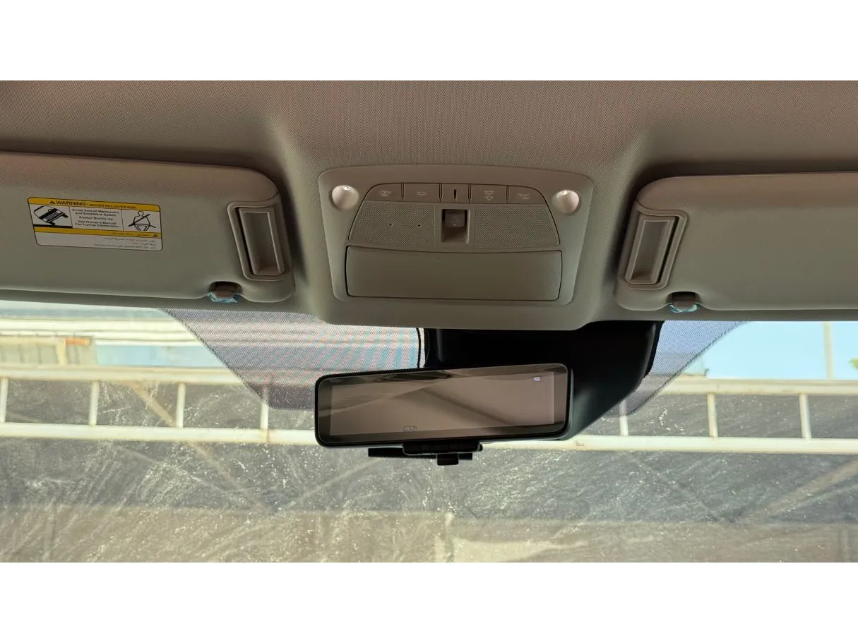 Car image 26