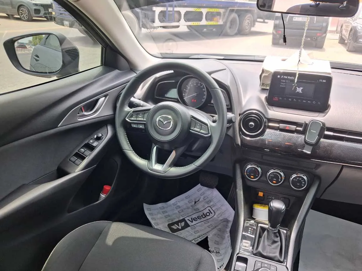 Car image 17