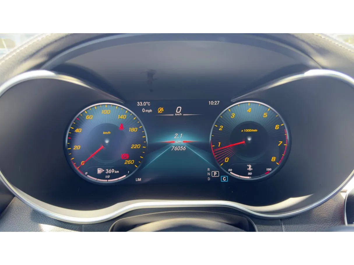 Car image 20