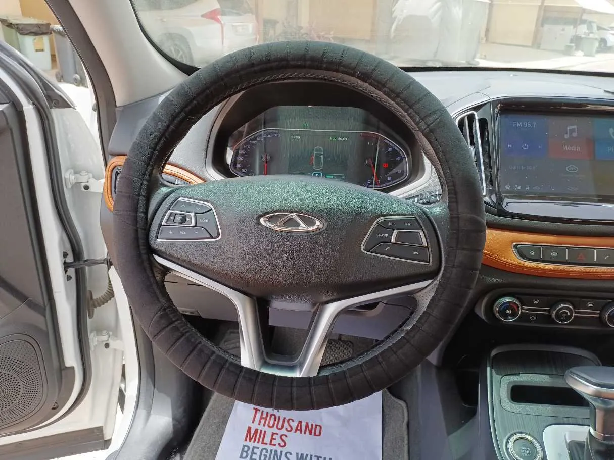 Car image 18