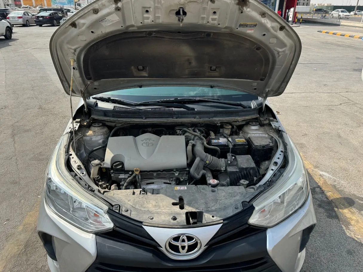 Car image 22
