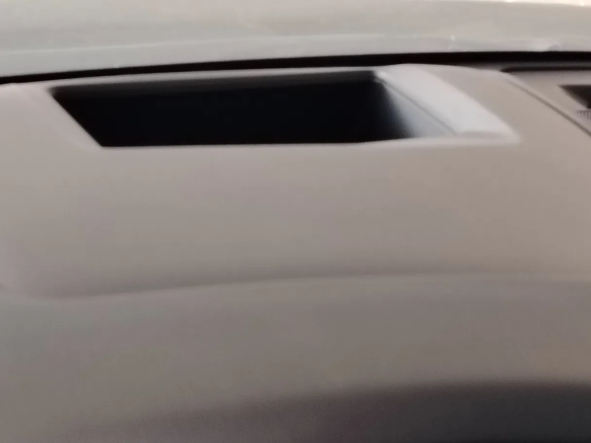 Car image 35