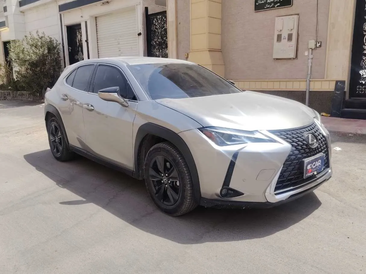 Car image 3