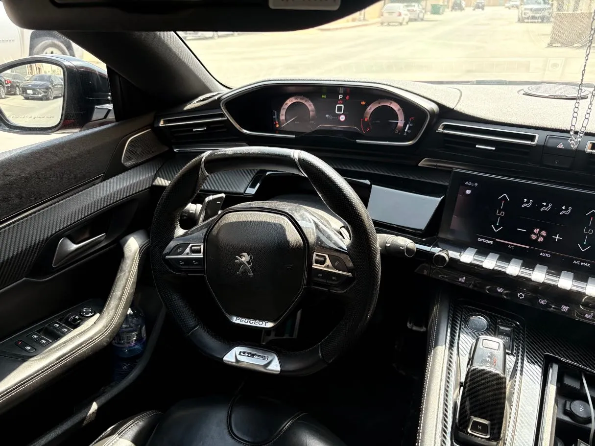 Car image 28